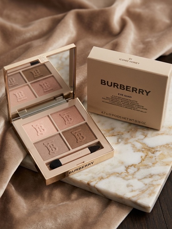 Burberry Other - Burberry Eye Quad Palette — 01 Iconic Honey